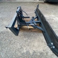 RASCHIATORE IN GOMMA PER CARICATORE